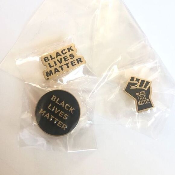 Black Lives Matter Trio Enamel gold Pin - Picture 2 of 8
